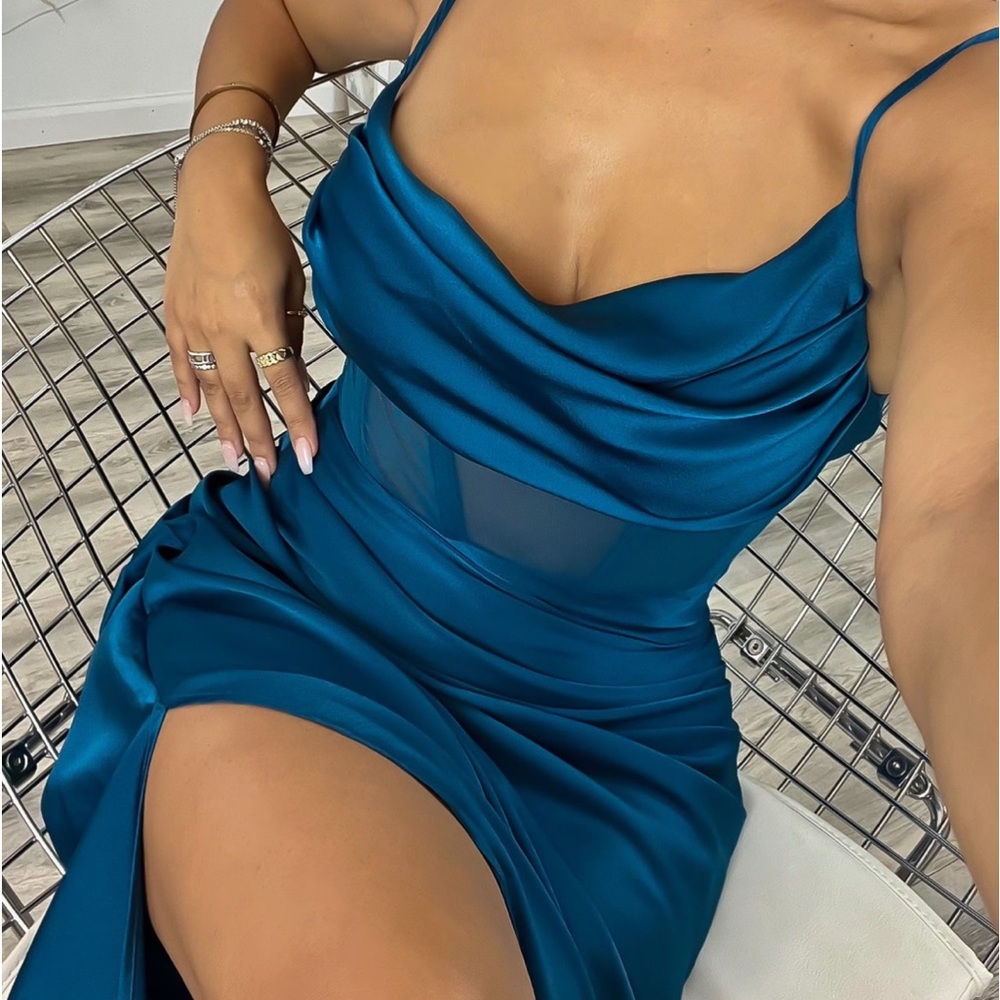 brand new never worn blue dress for any occasion
